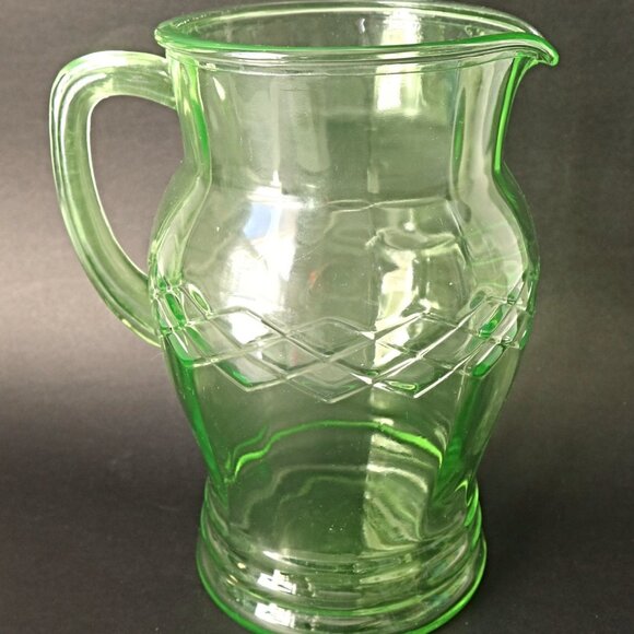 Vintage Green Uranium Glass Pitcher Glows Depression Glass Diamond Cris Cross Pa - Picture 4 of 6